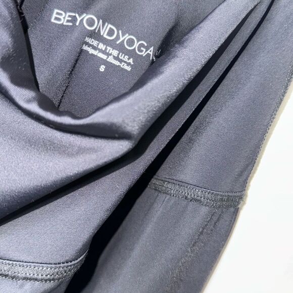 BEYOND YOGA High Waisted Mesh Ring Accent Leggings Size SMALL - Picture 6 of 13